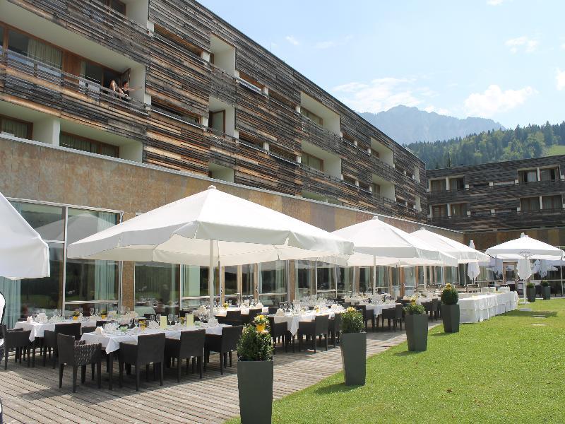 Falkensteiner Hotel & Spa Carinzia Superior Tröpolach Exterior foto